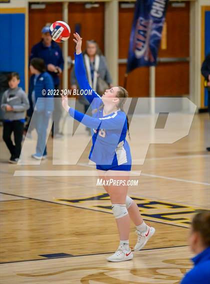 Thumbnail 1 in East Hampton vs. Hale Ray (CIAC Class S Final) photogallery.