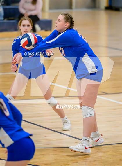Thumbnail 1 in East Hampton vs. Hale Ray (CIAC Class S Final) photogallery.