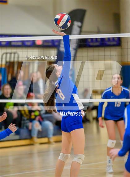 Thumbnail 2 in East Hampton vs. Hale Ray (CIAC Class S Final) photogallery.