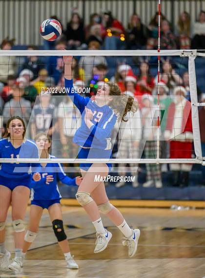 Thumbnail 3 in East Hampton vs. Hale Ray (CIAC Class S Final) photogallery.