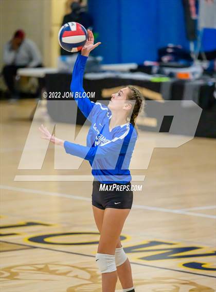 Thumbnail 1 in East Hampton vs. Hale Ray (CIAC Class S Final) photogallery.