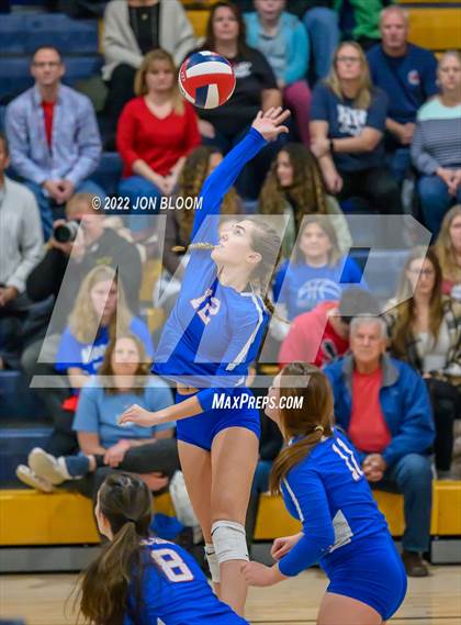 Thumbnail 1 in East Hampton vs. Hale Ray (CIAC Class S Final) photogallery.
