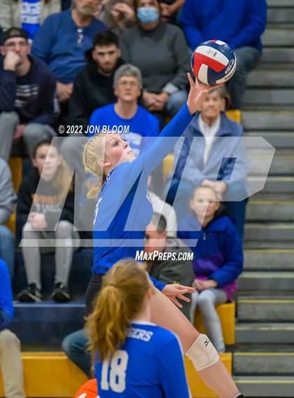 Thumbnail 2 in East Hampton vs. Hale Ray (CIAC Class S Final) photogallery.