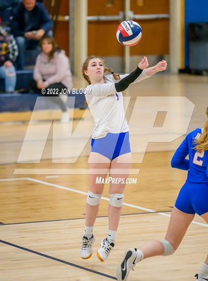 Thumbnail 3 in East Hampton vs. Hale Ray (CIAC Class S Final) photogallery.