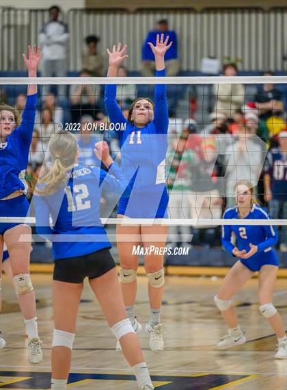Thumbnail 1 in East Hampton vs. Hale Ray (CIAC Class S Final) photogallery.