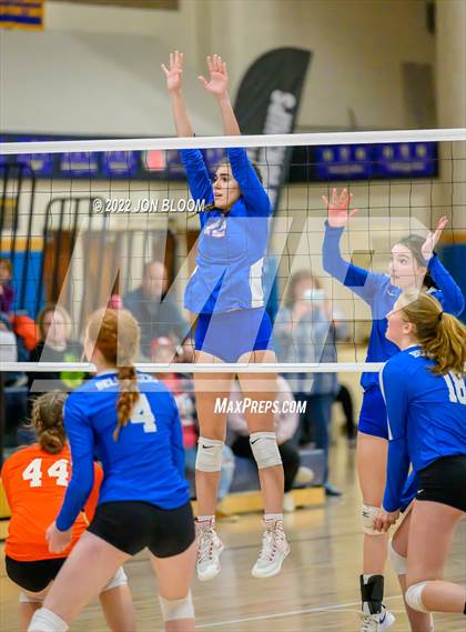 Thumbnail 3 in East Hampton vs. Hale Ray (CIAC Class S Final) photogallery.