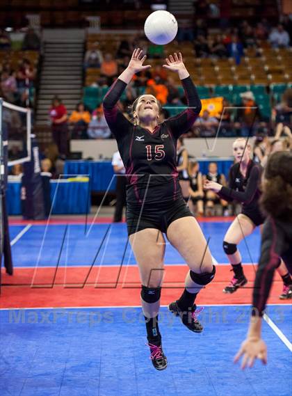 Thumbnail 1 in Ponderosa vs. Pueblo West (CHSAA 4A Pool 2) photogallery.