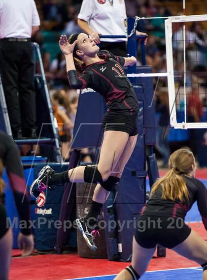 Thumbnail 3 in Ponderosa vs. Pueblo West (CHSAA 4A Pool 2) photogallery.