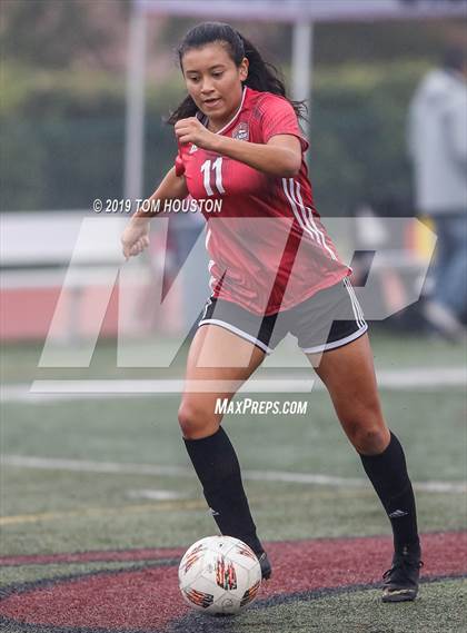 Thumbnail 2 in Glendora vs. Walnut photogallery.