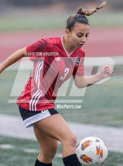 Thumbnail 1 in Glendora vs. Walnut photogallery.
