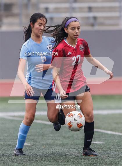 Thumbnail 1 in Glendora vs. Walnut photogallery.