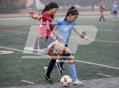 Thumbnail 2 in Glendora vs. Walnut photogallery.