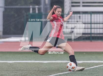 Thumbnail 2 in Glendora vs. Walnut photogallery.