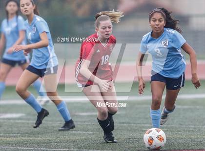Thumbnail 2 in Glendora vs. Walnut photogallery.