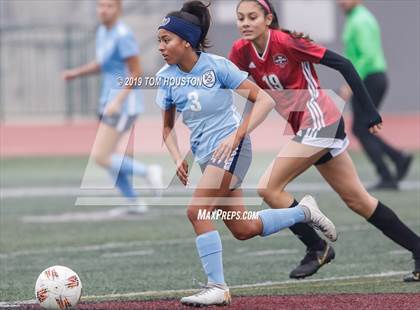 Thumbnail 3 in Glendora vs. Walnut photogallery.
