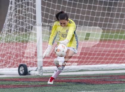Thumbnail 2 in Glendora vs. Walnut photogallery.