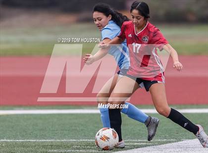 Thumbnail 1 in Glendora vs. Walnut photogallery.