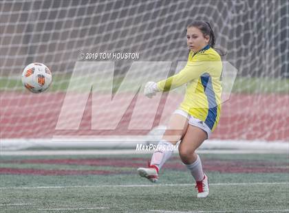 Thumbnail 2 in Glendora vs. Walnut photogallery.