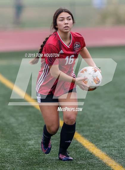 Thumbnail 1 in Glendora vs. Walnut photogallery.