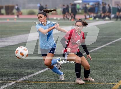 Thumbnail 2 in Glendora vs. Walnut photogallery.