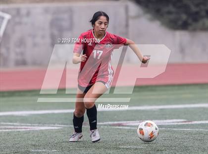 Thumbnail 2 in Glendora vs. Walnut photogallery.