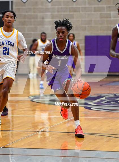 Thumbnail 1 in La Vega vs Wheatley (UIL 4A Reg III Quarterfinal) photogallery.