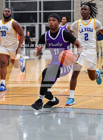 Thumbnail 3 in La Vega vs Wheatley (UIL 4A Reg III Quarterfinal) photogallery.
