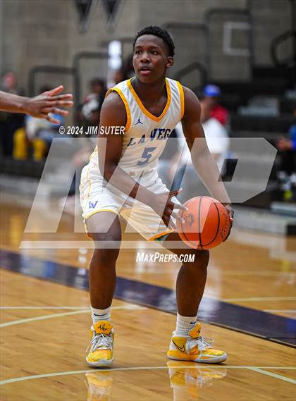 Thumbnail 3 in La Vega vs Wheatley (UIL 4A Reg III Quarterfinal) photogallery.