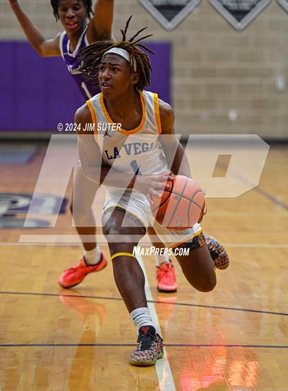 Thumbnail 2 in La Vega vs Wheatley (UIL 4A Reg III Quarterfinal) photogallery.