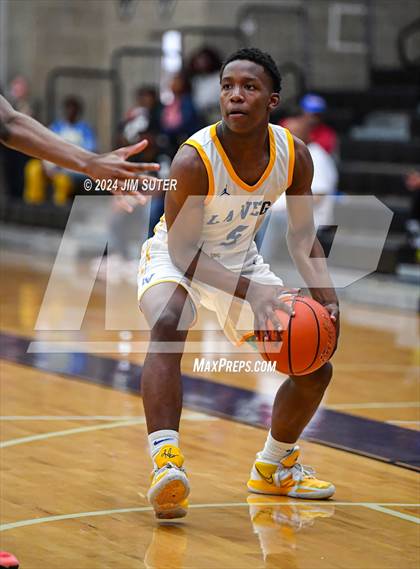 Thumbnail 1 in La Vega vs Wheatley (UIL 4A Reg III Quarterfinal) photogallery.
