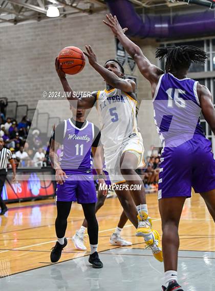 Thumbnail 1 in La Vega vs Wheatley (UIL 4A Reg III Quarterfinal) photogallery.