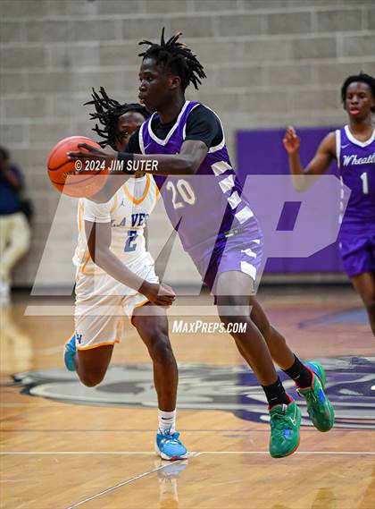 Thumbnail 2 in La Vega vs Wheatley (UIL 4A Reg III Quarterfinal) photogallery.