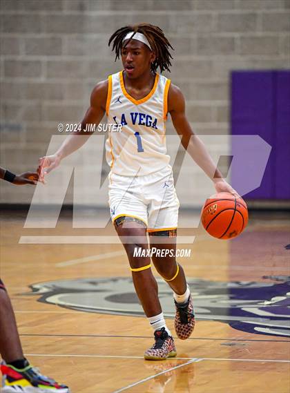 Thumbnail 2 in La Vega vs Wheatley (UIL 4A Reg III Quarterfinal) photogallery.