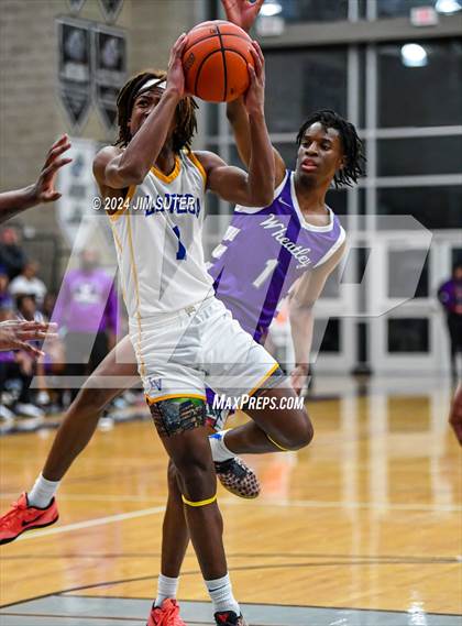 Thumbnail 3 in La Vega vs Wheatley (UIL 4A Reg III Quarterfinal) photogallery.