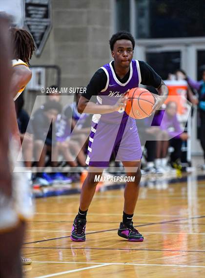 Thumbnail 2 in La Vega vs Wheatley (UIL 4A Reg III Quarterfinal) photogallery.