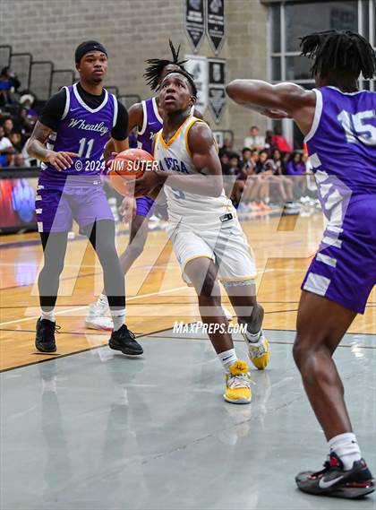 Thumbnail 3 in La Vega vs Wheatley (UIL 4A Reg III Quarterfinal) photogallery.