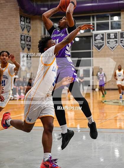 Thumbnail 3 in La Vega vs Wheatley (UIL 4A Reg III Quarterfinal) photogallery.