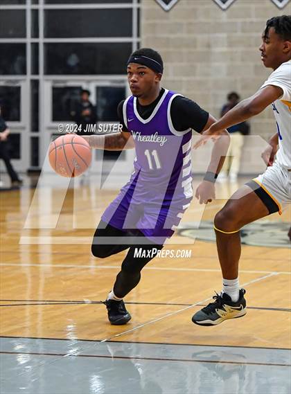 Thumbnail 2 in La Vega vs Wheatley (UIL 4A Reg III Quarterfinal) photogallery.