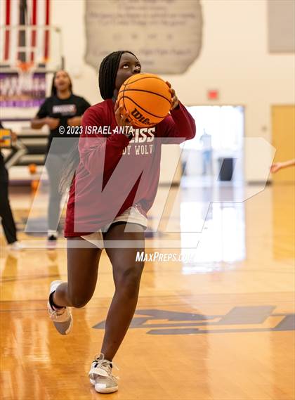 Thumbnail 2 in Weiss vs. Westwood (I45 Showdown) photogallery.