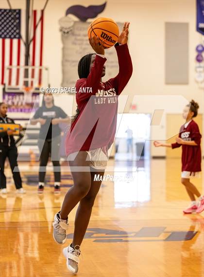 Thumbnail 3 in Weiss vs. Westwood (I45 Showdown) photogallery.