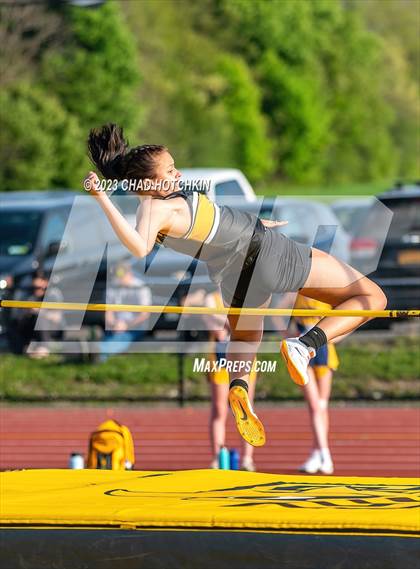Thumbnail 1 in South Seneca Invitational photogallery.