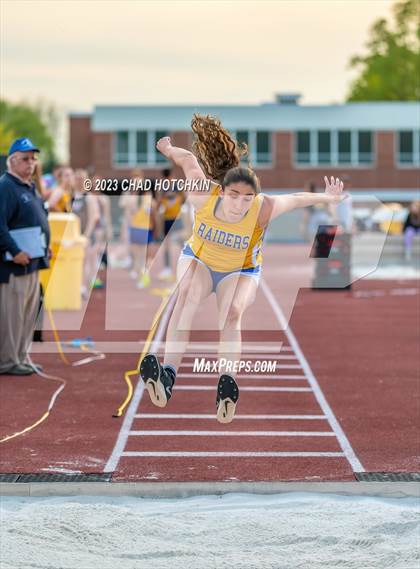 Thumbnail 3 in South Seneca Invitational photogallery.