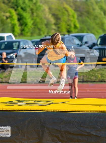 Thumbnail 2 in South Seneca Invitational photogallery.