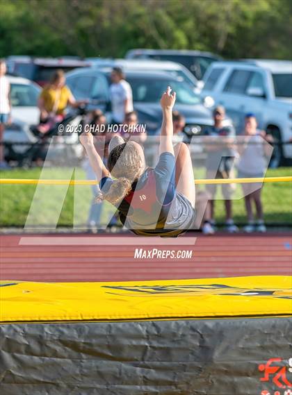 Thumbnail 3 in South Seneca Invitational photogallery.