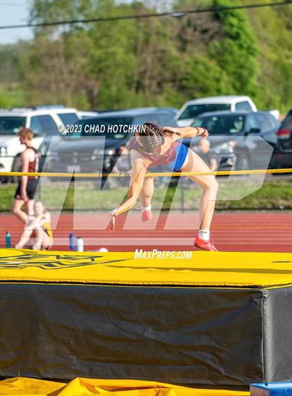 Thumbnail 3 in South Seneca Invitational photogallery.