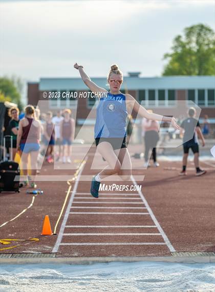 Thumbnail 2 in South Seneca Invitational photogallery.