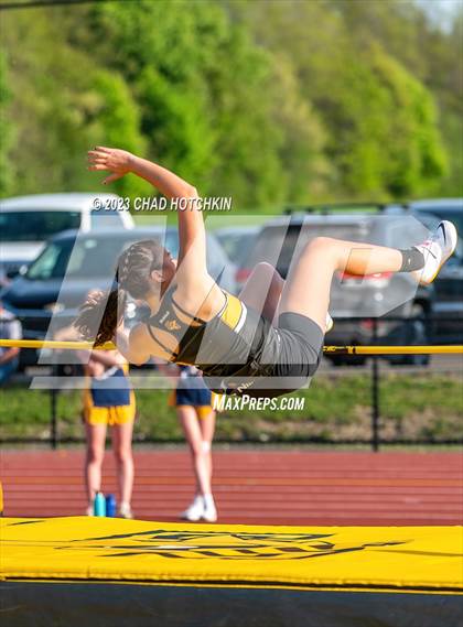 Thumbnail 1 in South Seneca Invitational photogallery.