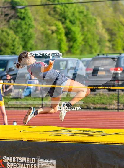 Thumbnail 3 in South Seneca Invitational photogallery.