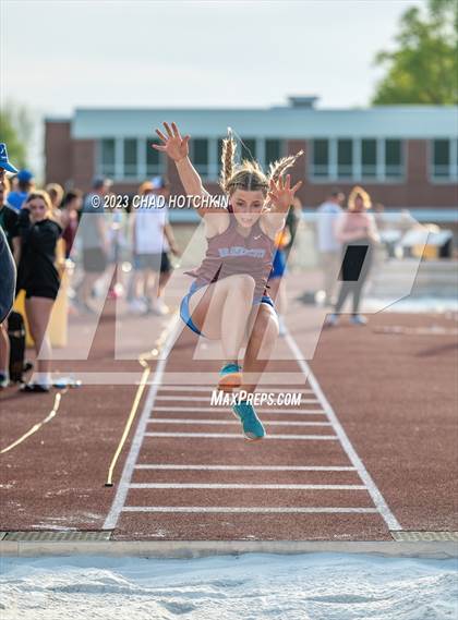Thumbnail 3 in South Seneca Invitational photogallery.