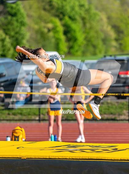 Thumbnail 2 in South Seneca Invitational photogallery.